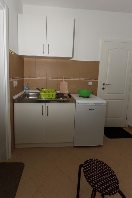 Apartments Sergej Сутоморе Екстериор снимка
